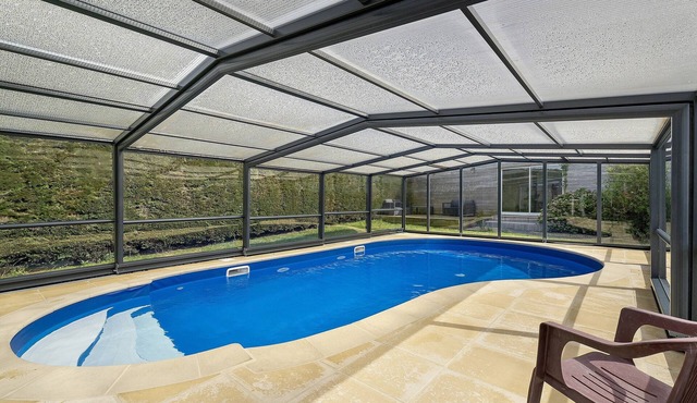 Gîte des Lacs – Le Noisetier: shared pool, sauna & jacuzzi, private terrace, Wi-Fi