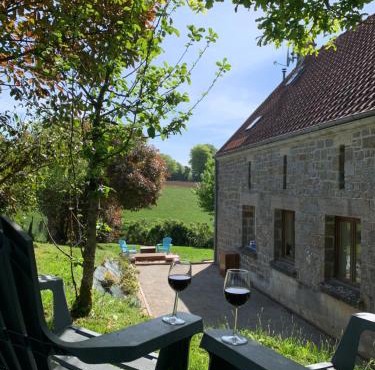 Gîte des Pommiers avec terrain de pétanque