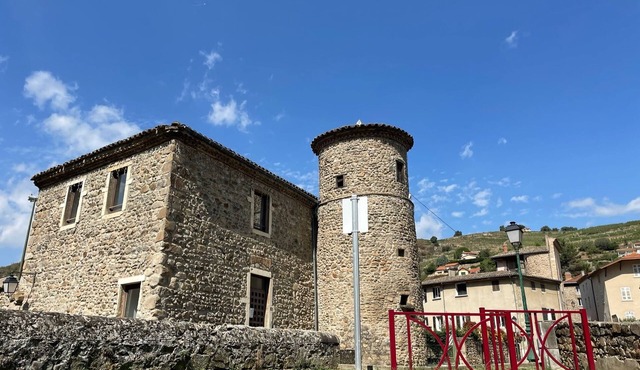 Gîte des Serves apparently 40m2 Chavanay 5 people