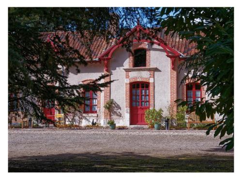 Gîte du chalet, les glycines, nature et détente à proximité de Chambord