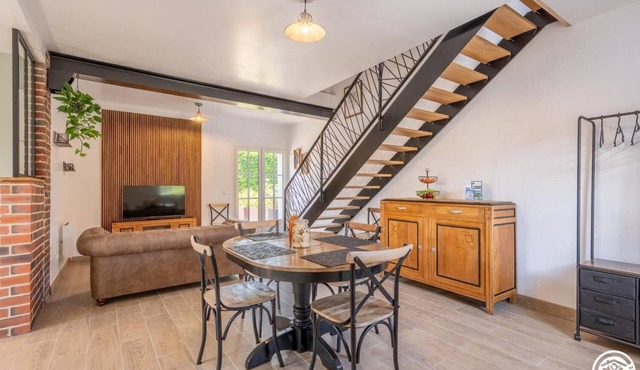 Gîte du P'tit Colibri - Le Calme au Milieu des Sentiers de Randonnée