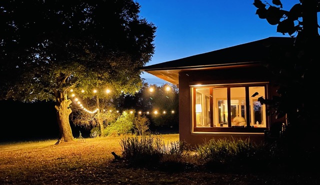 Gîte du Pré de Santranges Avec Étang et Poêle à Bois