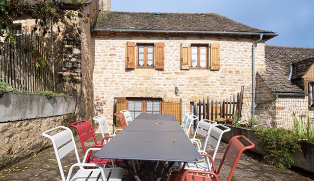 Gîte du Régourdel with Spa
