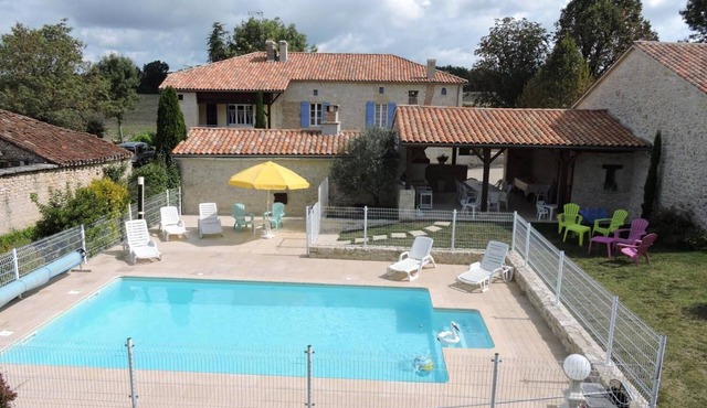 Gîte du ROCAL - MAUROUX 46700