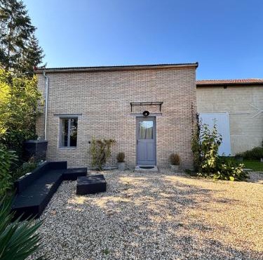 Gîte Elonie, Maison entière avec jardin et parking