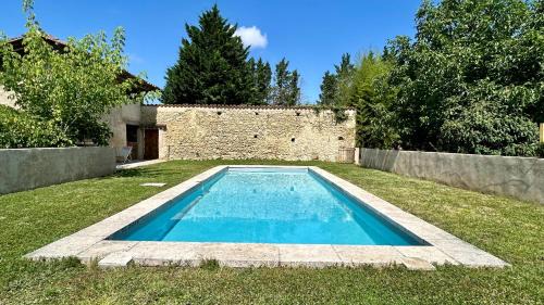 Gîte En Damé with pool