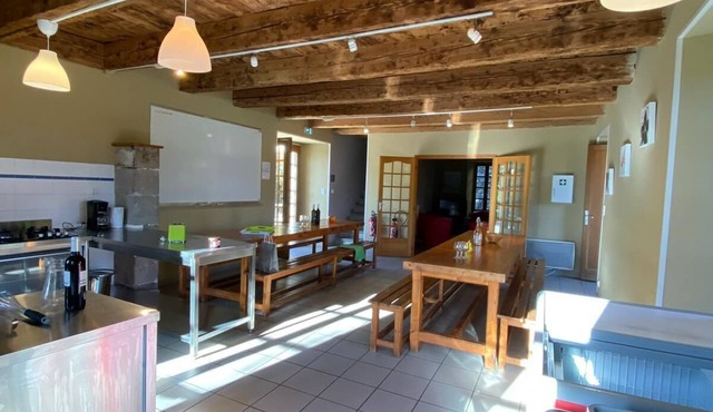 Gîte en Lozère de Groupe, Ferme Cévenole Agencée Avec 23 Couchages