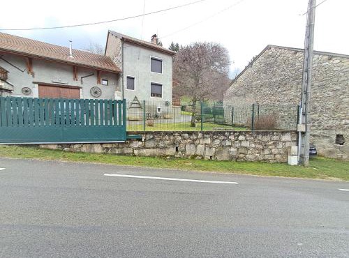 Gîte "EN VALROMEY" au pied du Grand Colombier