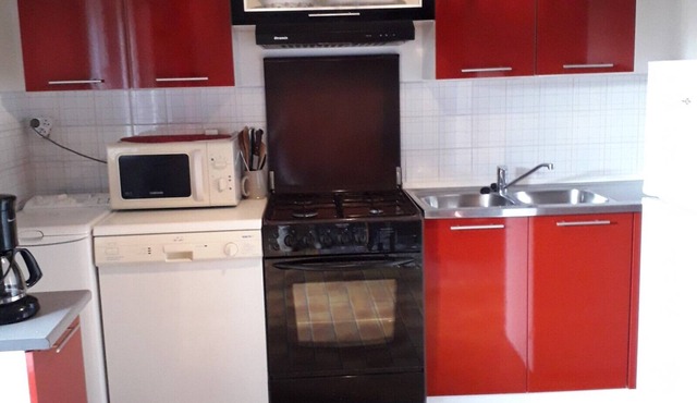 Gîte et Chambres d'hôtes la Grand'Maison between the two capes near the sea.