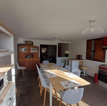 Gîte familial 4 chambres 8-10 personnes Eguzon