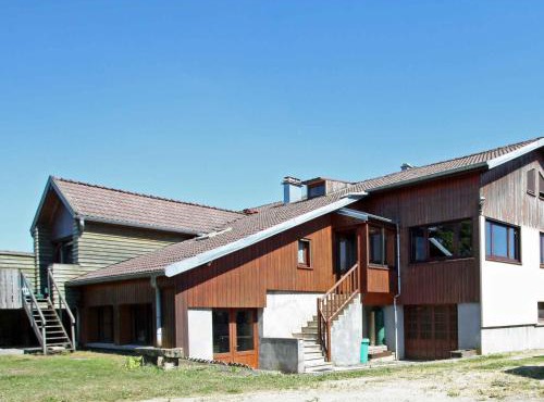 Gîte familial avec salle de jeux, cheminée, terrasse et proche de sites touristiques - FR-1-589-186