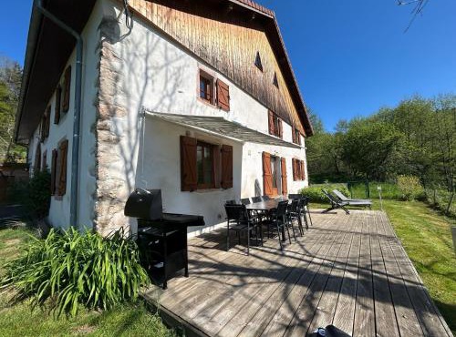Gîte familial de caractère pour 10 pers, vue vallée, proche ski - FR-1-589-790