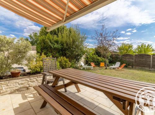 Gîte familial proche Parc Oriental et Puy du Fou, jardin clos, commerces accessibles à pied - FR-1-622-66