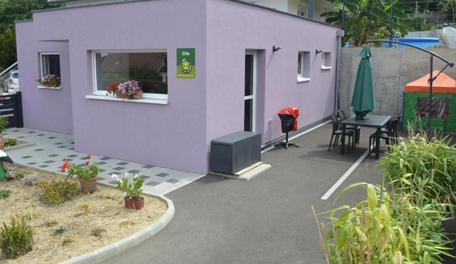 Gîte familial tout confort à Altkirch - Terrasse, jardin, parking, proche pistes cyclables et randos - FR-1-744-5