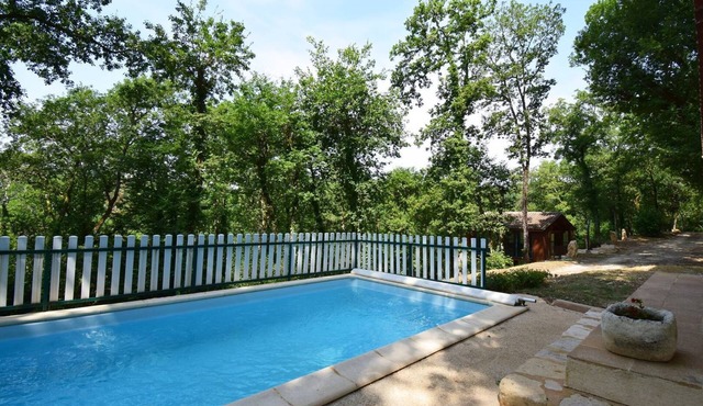 Gîte Le Sorbier avec piscine privée proche Dordogne