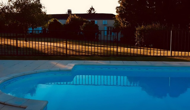 Gîte "La Tonnellerie" - Logis de Chenac, Nature Retreat
