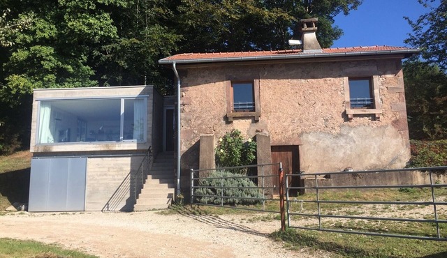 Gîte du Mont Gérard, 7 ha private Etang, quietly situated in the countryside