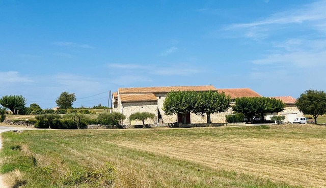 Gîte 6 Personnes, 3 Chambres Dans le Sud de la France St Hilaire de Brethmas