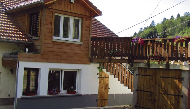 Gîte "Les Fremi'zh" cosy house in a green setting