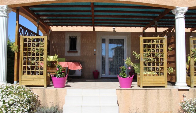 Gîte MARINE Près MER Clim Terrasse INCLUSIVE: Electricity Parking Clos