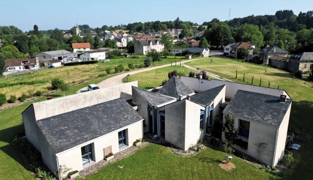 Gîte in architect-designed house