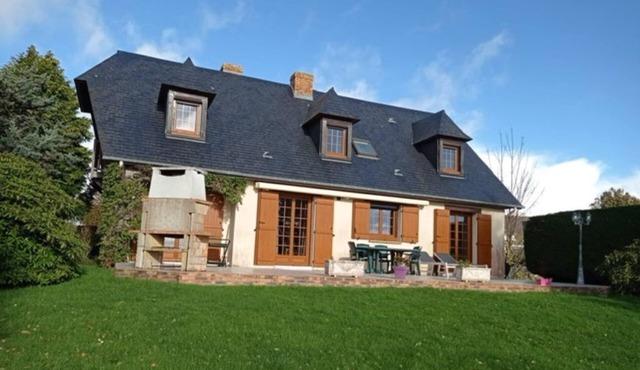 Gîte in Octeville - sur- Mer, sleeps 8, between Le Havre and Etretat, 3 bedrooms.