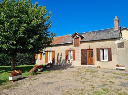Gîte indépendant avec cour fermée à 1km du village - FR-1-590-177