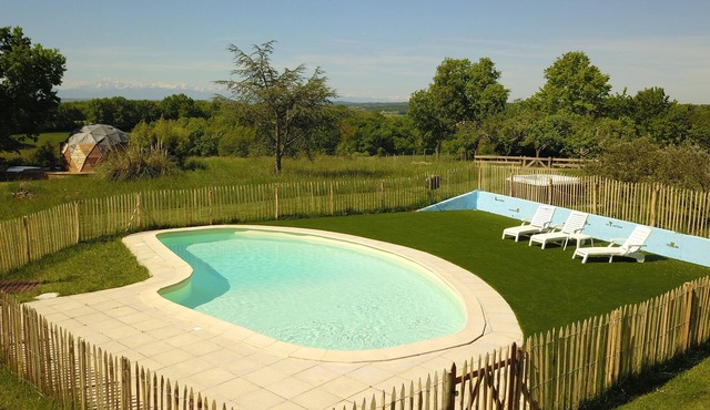 Gîte Japonais 2 à 4 Personnes, Piscine, SPA et vue sur les Pyrénées