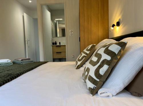 Gîte l Ainstant à 2 pas de la rivière, proche CNPE et A42