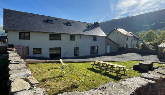 Gîte L'Après-Ski, Indoor Jacuzzi, Spacious, Col du Tourmalet