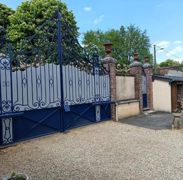 Gîte L'instant Ressource pour rassemblement familial ou entre amis au coeur de la Puisaye Forterre