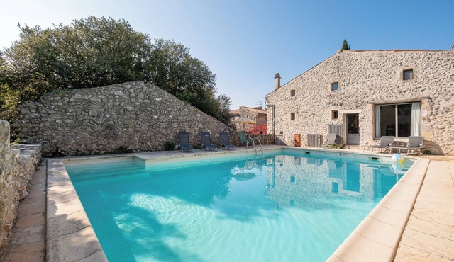 Gîte “L’Olivier” – Charm, Space & Preserved Nature