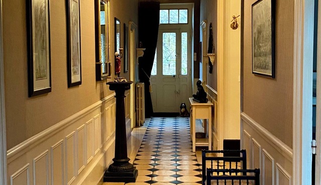 Gîte La Belle Epoque. Authentic Maison de Maître in Époisses, 8 people