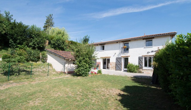 Gîte La Blanche Longère, furnished holiday home, graded 4*
