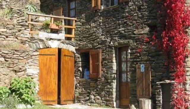 Gîte La Cigale and La Fourmi for 4 people