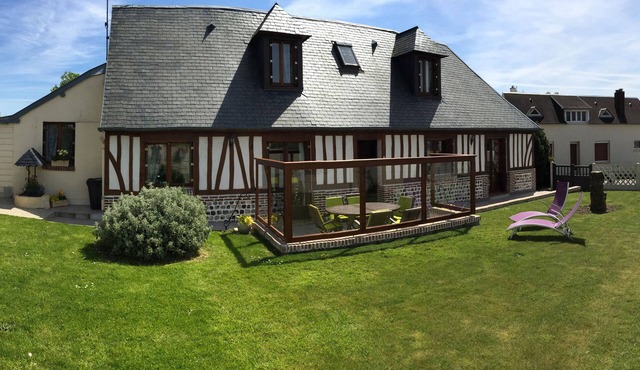 Gîte la Criquetotaise 6 people in a village near Etretat