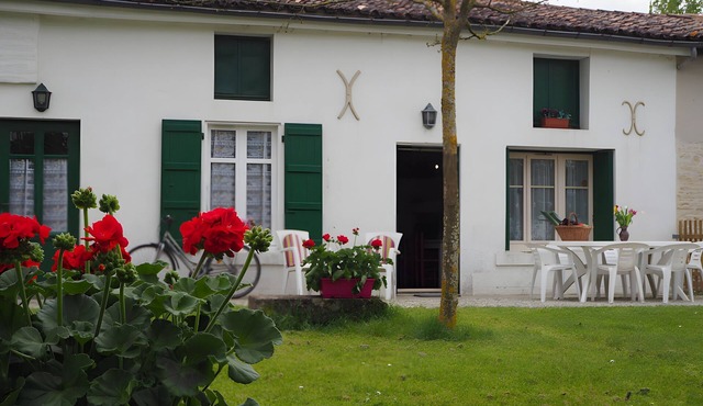 Gîte la Ferme – Les Gîtes du Moulin: Spacious Holiday Home in the Marais Poitevin