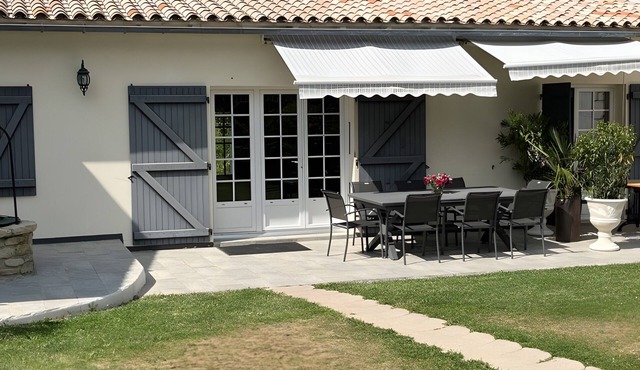 Gîte La Bergerie – With Pool!