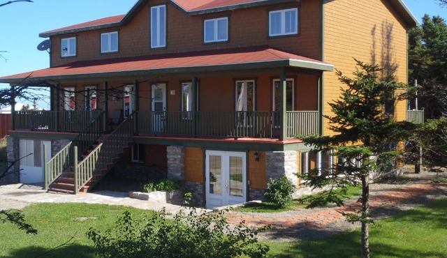 Gîte La Maison Chez J.P. Bed and Breakfast