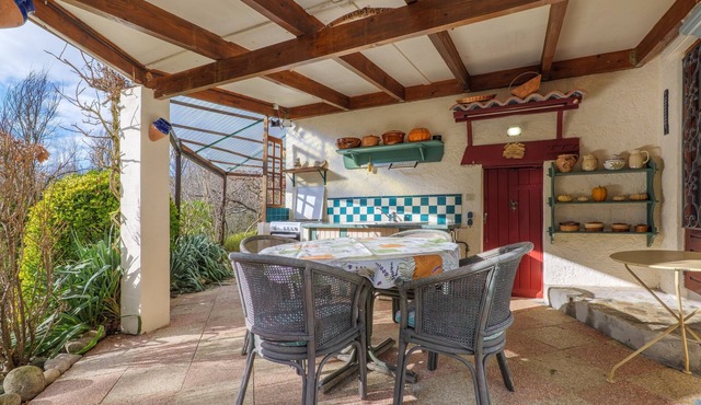 Gîte Lagachon: mountain view, private terrace and garden