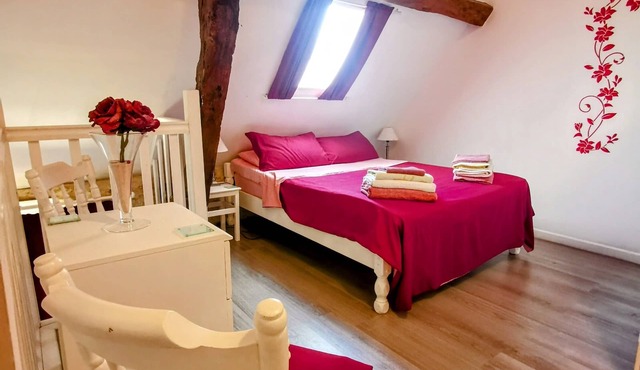 Gîte "Le coquelicot" (full accommodation). Les prinquieres.