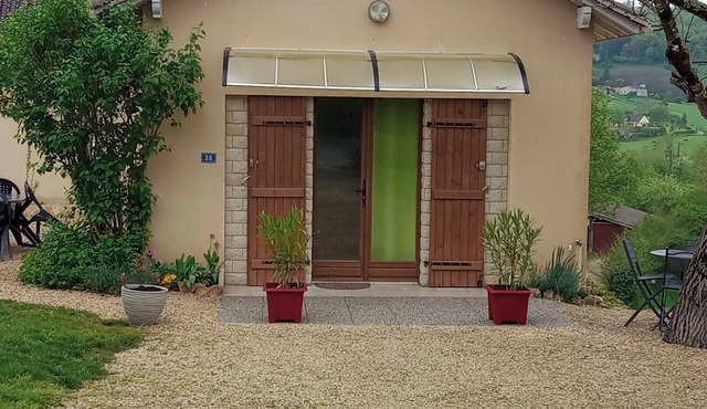 Gîte Le Coudot air-conditioned in Périgord noir Marnac