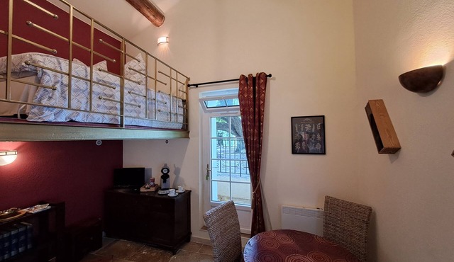 Gîte Les deux Tilleuls, in the heart of Provence