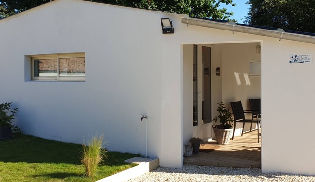 Gîte Les Pommes Les Pins Les Mathes La Palmyre 2pers 5 minutes from the zoo