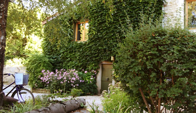 Gîte Les Trois Collines: private terrace, garden, Wi-Fi in VAL-Revermont