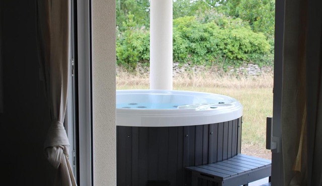 Gîte Lou, Gîte famille et bien être avec jacuzzi
