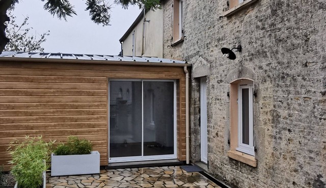 Gîte - Maison de Ville Avec Cours Privée