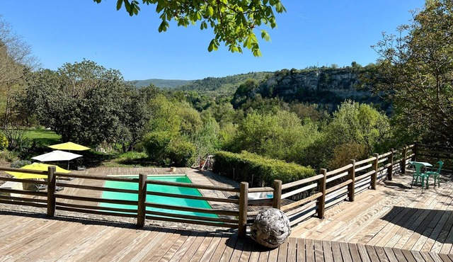 Gîte Nature en Luberon - LE Bleu DU SUD