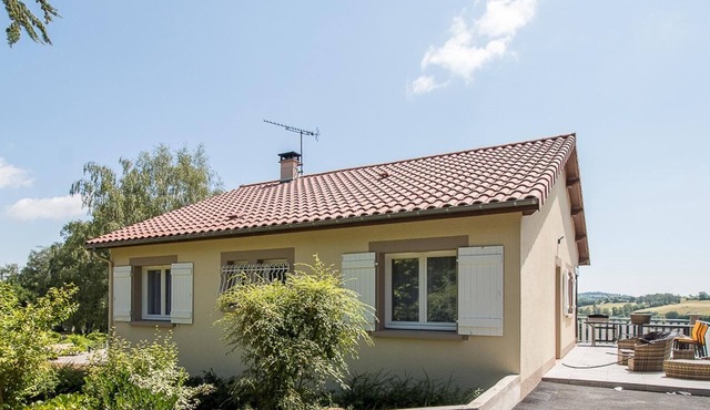 Gîte Neuf et Confortable à Proximité du Lac Daydat