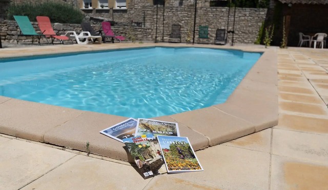 Gîte piscine * Micocoulier de la Maréchale